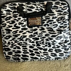 Betseyville bag computer